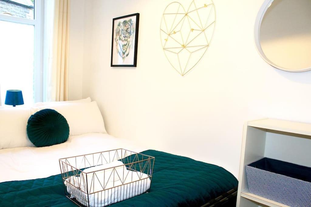 Flat 12A - Central, Modern, Bright Apartment With Free Wifi Oban Exterior photo